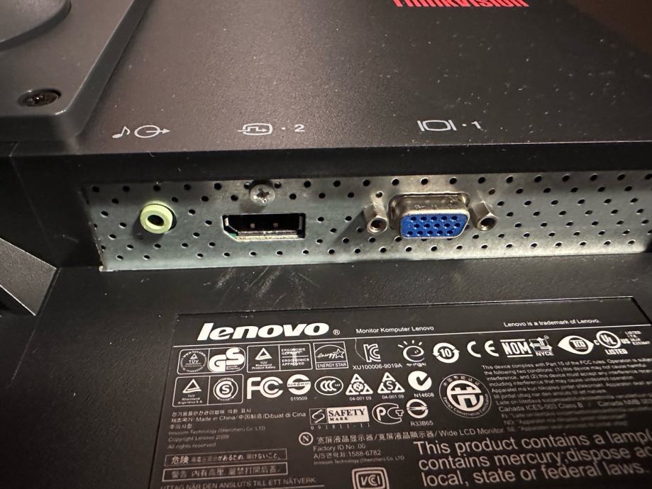 Monitor Lenovo ThinkVision 24" FHD (1920x1080)