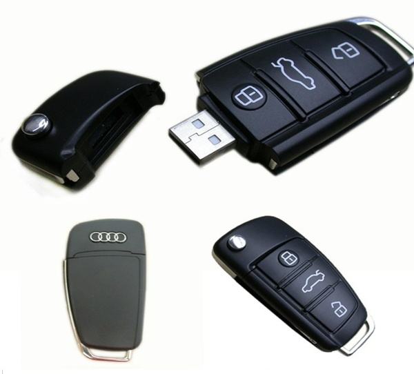 Audi USB ključek 128GB