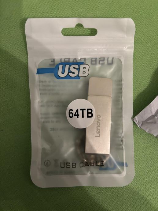 USB KLJUČ LENOVO 64TB... NOVO...