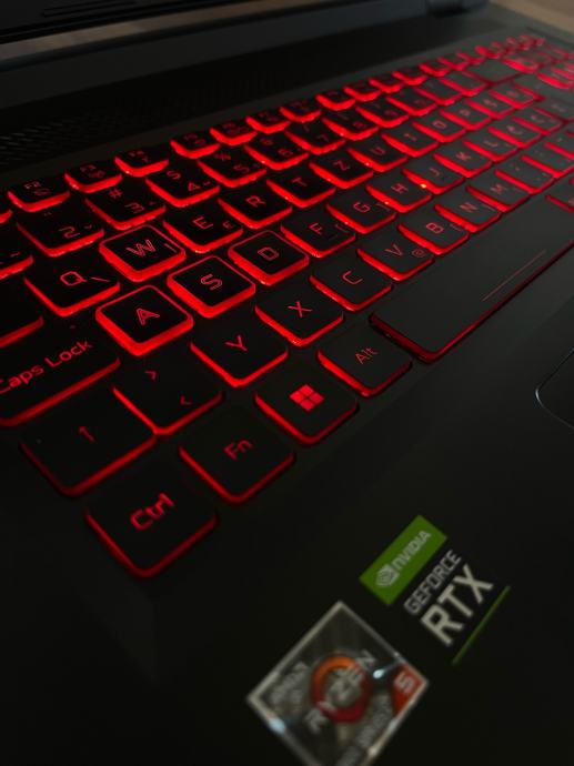 Gaming prenosnik Acer Nitro 5 17”