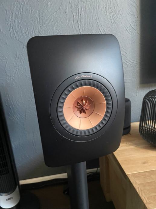KEF LS50 Wireless II + KC62 Subwoofer