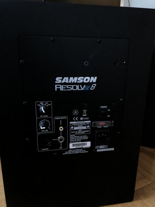 SAMSON Resolv SE8 monitorja