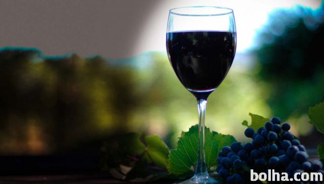 Znižana cena Belo in Rdeče mešano vino 1€/L Modri pinot 3€