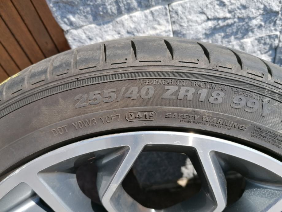 Plati ča 18 Luknje 8 Količina 4