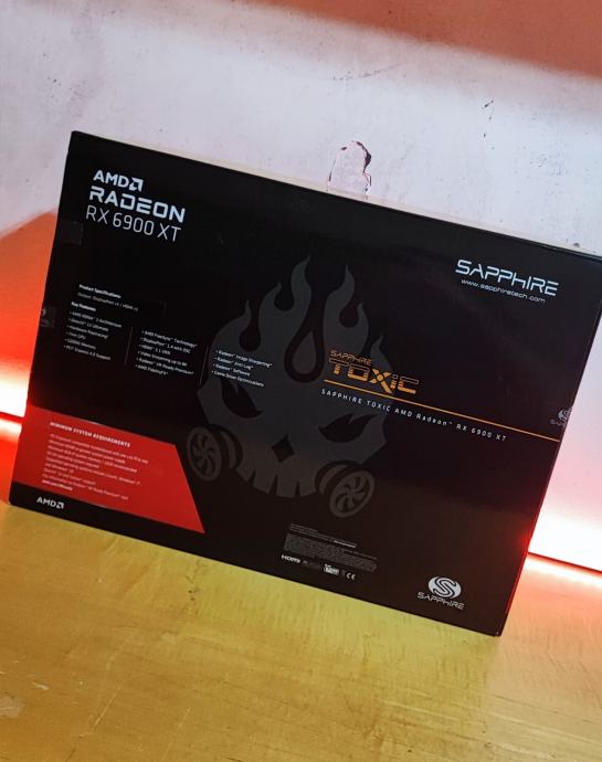 grafična kartica AMD RADEON RX 6900 XT SAPPHIRE TOXIC EXTREME EDITION