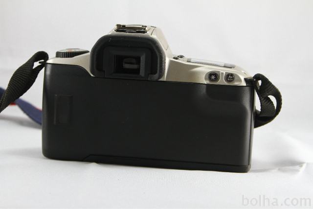 Analogni fotoaparat Canon EOS 300