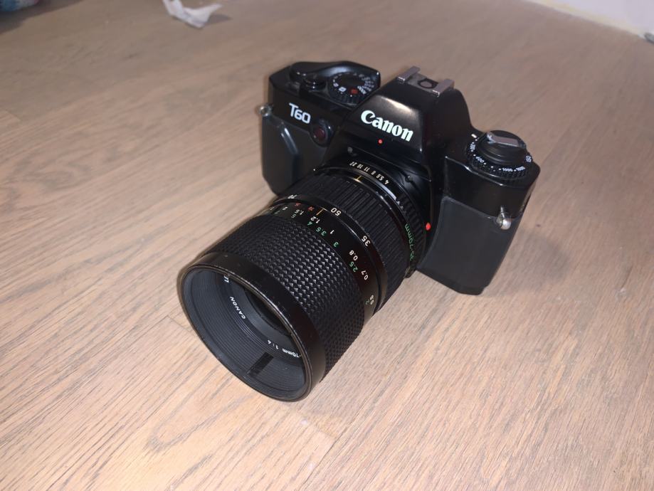 Lot 303 - A Canon T60 35mm SLR Camera Outfit