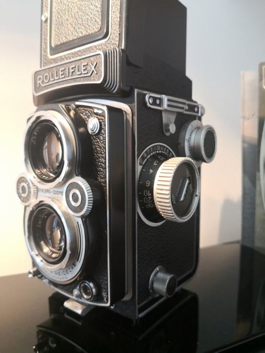 Rolleiflex 6x6 – Objectif Carl Zeiss Tessar 75mm F/3,5 – Avec Poignée – Bon état