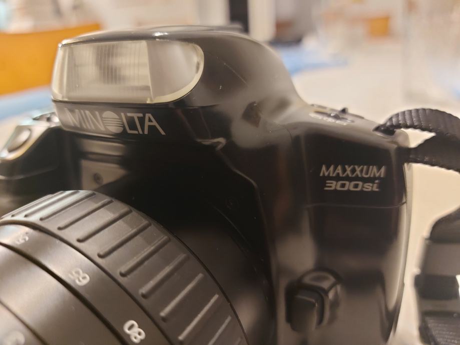 Fotocamere SLR Minolta Maxxum (serie 4, 5, 50, 300si, 3000i, 2xi, 3xi, QTsi, SPxi, STsi) - Usate