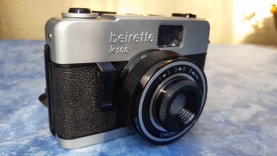 Prodam retro analogni fotoaparat Beirette K100