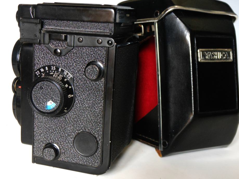 Yashica Mat-124 G (1970) | La Mat-124 G es una cámara de ori