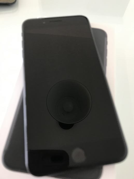 Iphone 7 plus (+, črn, 32gb)