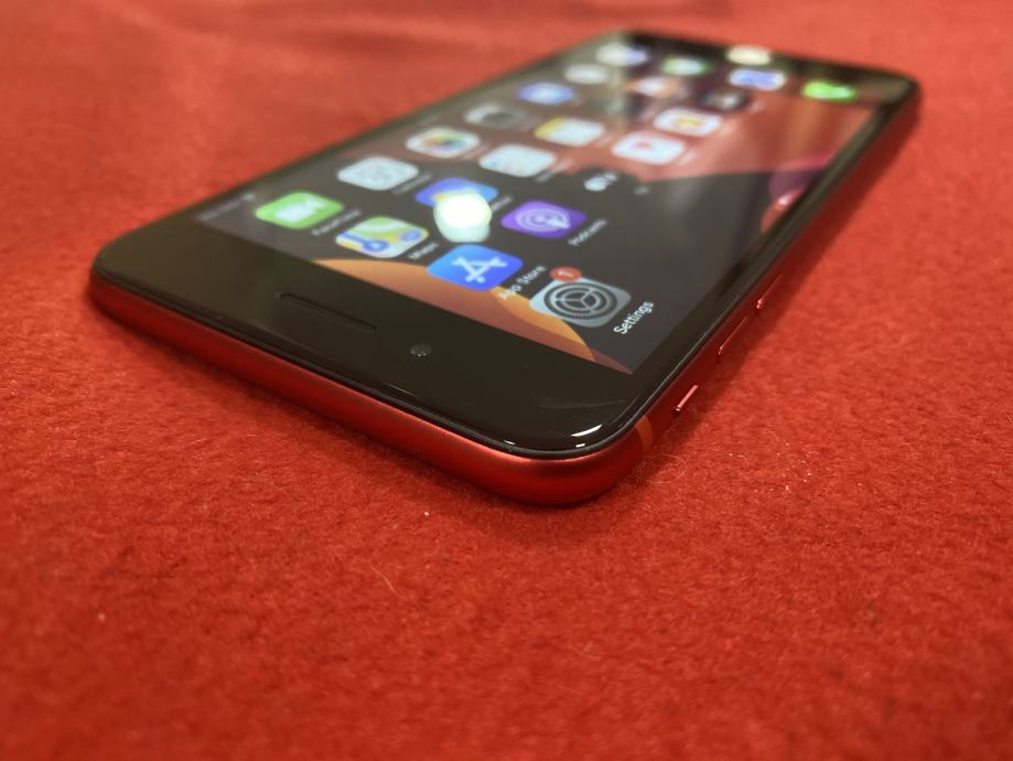iPhone 7 Plus Product RED