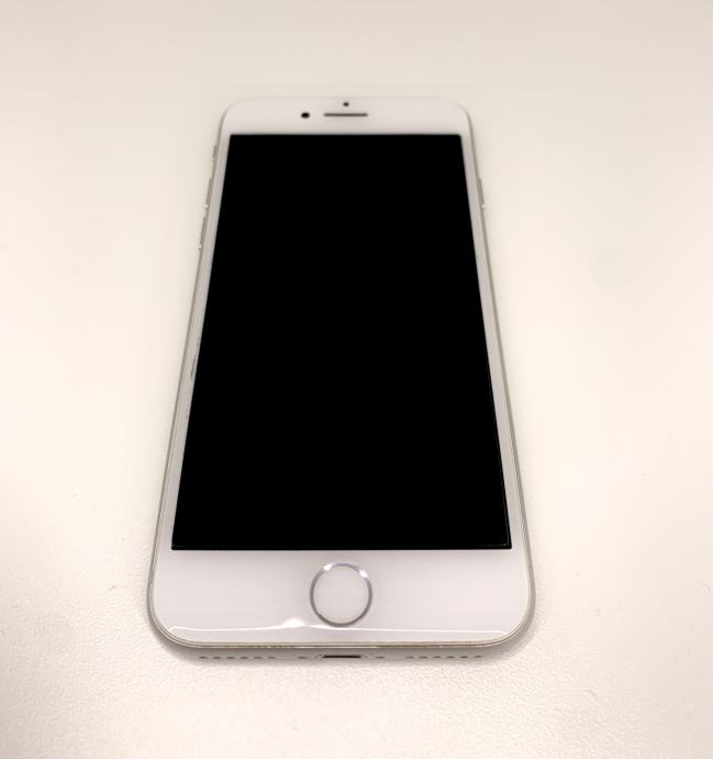 ***Odlično ohranjen iPhone 8 64GB bele barve***