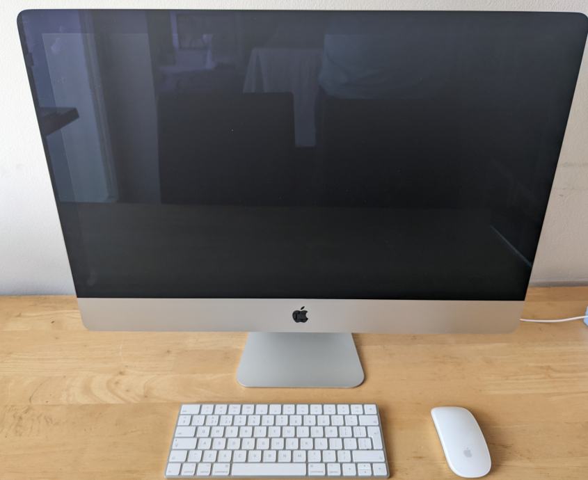 iMac 27-inch (Retina 5K) 3.3GHZ 6-Core i5 (2020) MXWU2LL/A 8 GB RAM