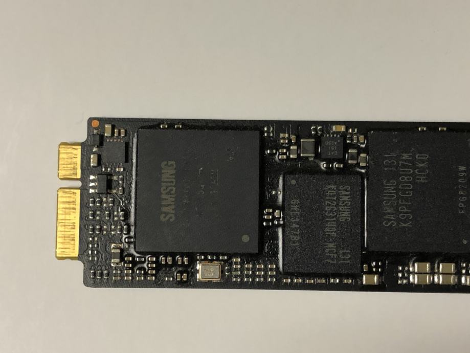 Apple Macbook Air SSD 256GB notranji solid state disk