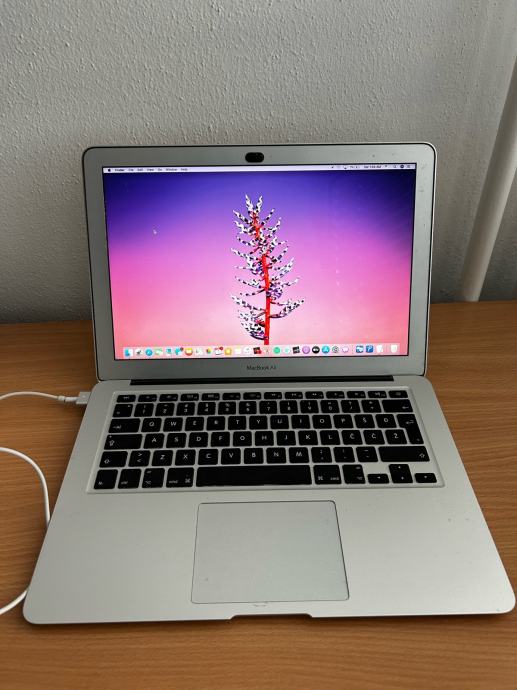 Pas-à-pas : remplacer le clavier d'un MacBook Air 13 pouces mi-2012