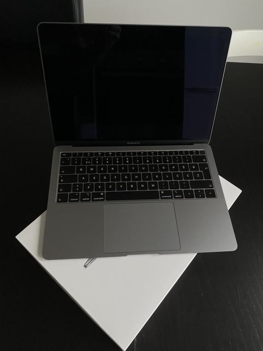 macbook-air-retina-13-inch-2018-space-gray