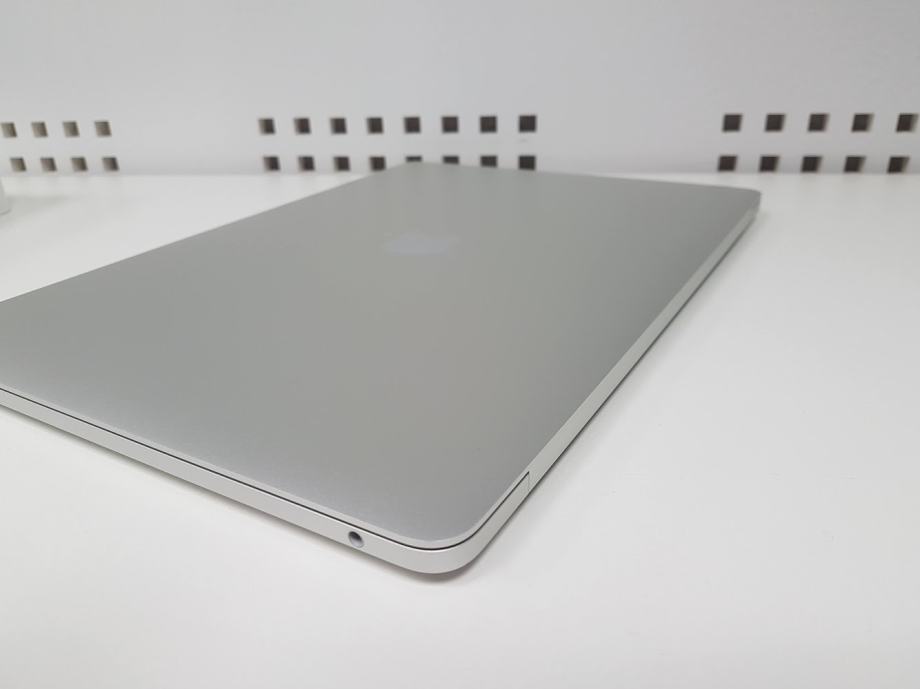 Prenosnik Apple MacBook Pro 13" (2017) Silver / i5 / RAM 8 GB / SSD Di