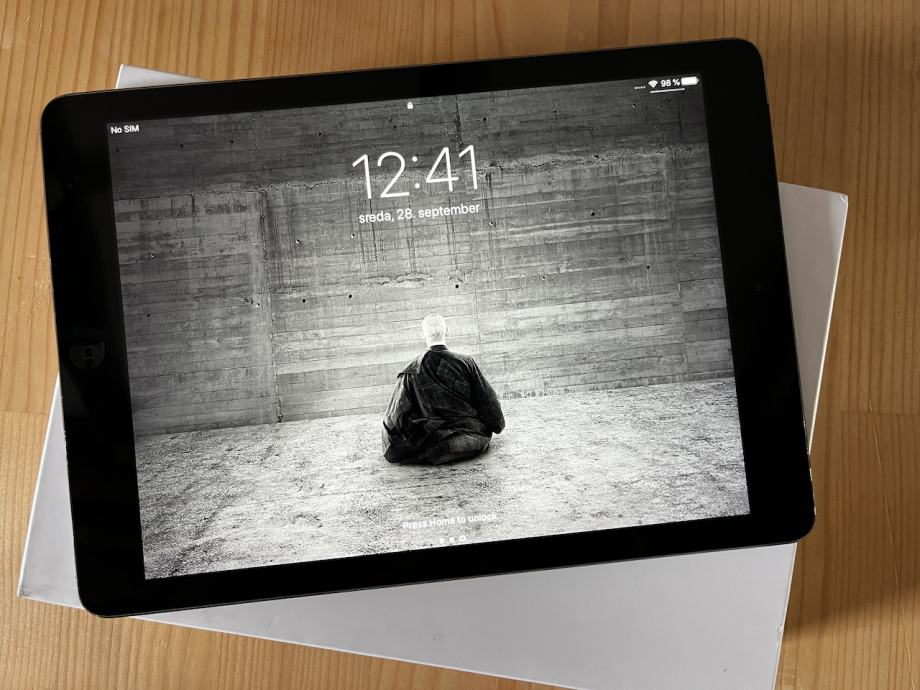 Apple iPad Air 32Gb, Wi-Fi + Cellular, Model: A1475