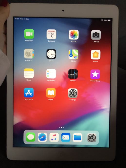 Apple iPad Air 32 Go WiFi + 4G Gris Sidéral 9.7" MD792NF/B - iPad