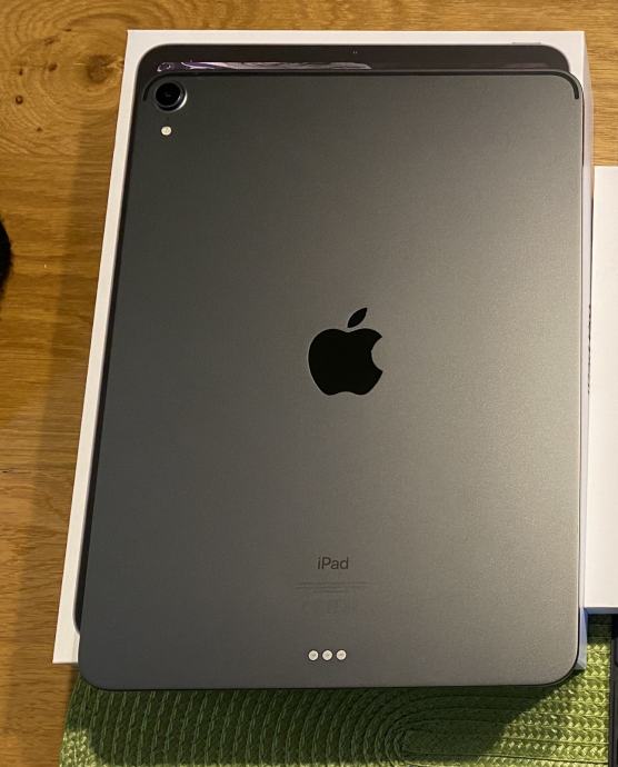 iPad Pro 11 256 gb Space Grey Apple garancija