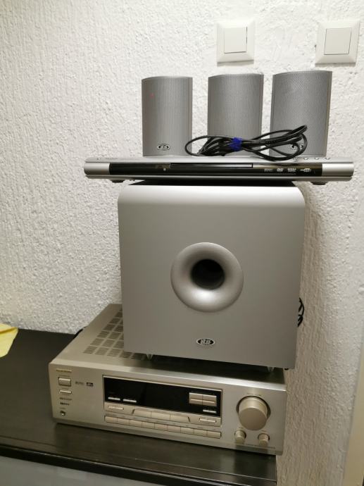 ONKYO sprejemnik, DVD predvajalnik in Eltax zvočniki