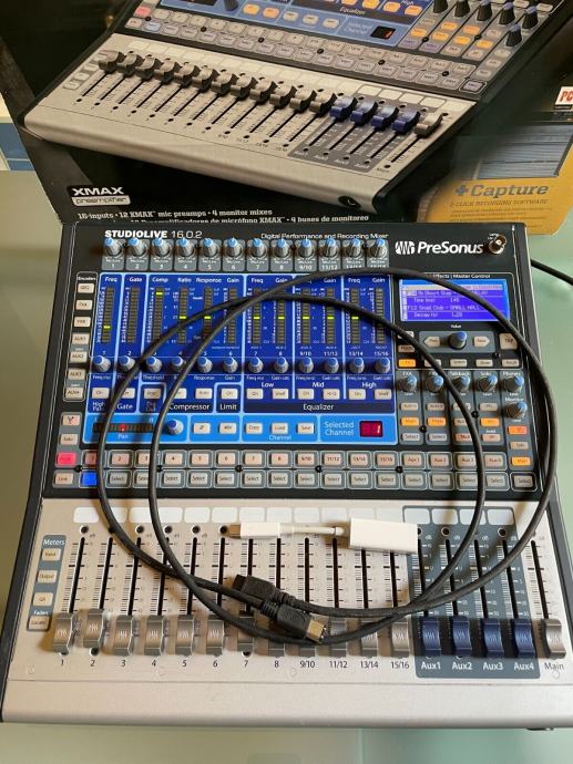 PreSonus StudioLive 16.0.2 digitalna mešalna miza (Firewire)