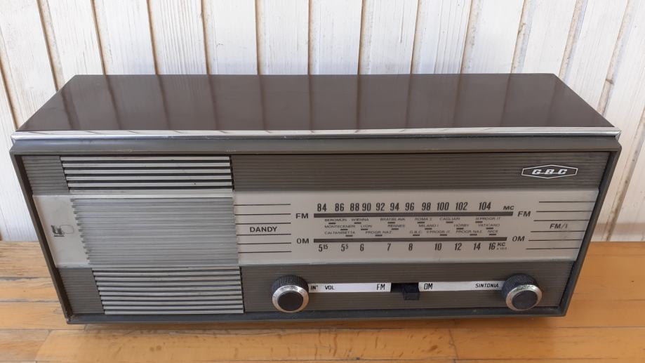 Stari radio am-fm, GBC DANDY