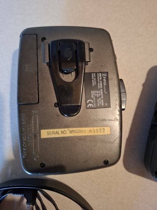 Walkman AM/FM stereo cassette radio FIAST Austrija + slušalke