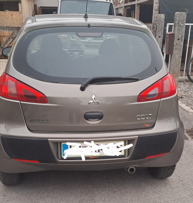 Mitsubishi Colt