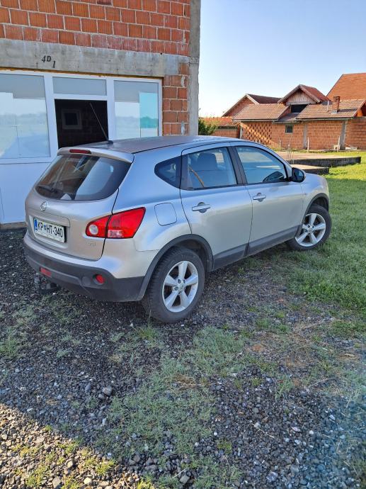Nissan Qashqai+2