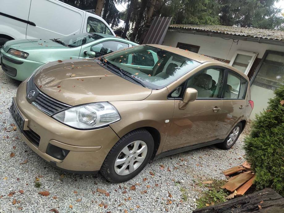Nissan Tiida