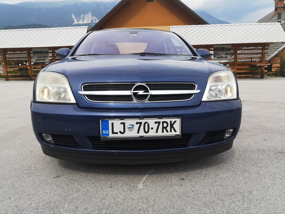Opel Vectra Comfort 2.2 DTI