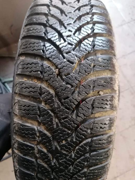 Fiat punto 2 14 col platišča in zimske gume 165 70 r14 dot3421