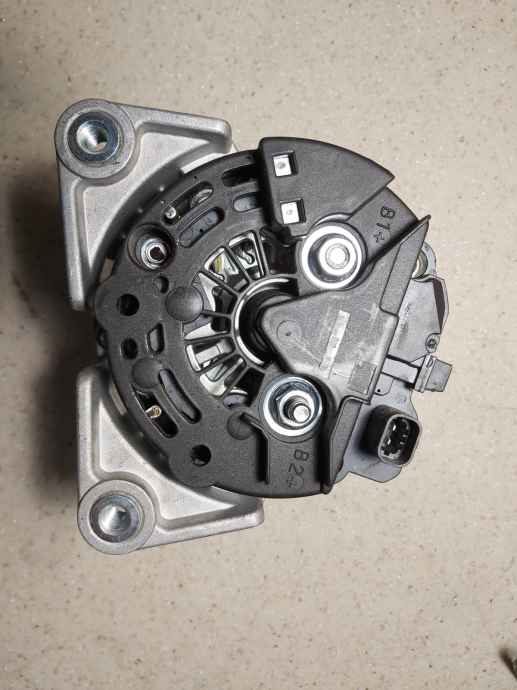 Alternator Opel Astra H