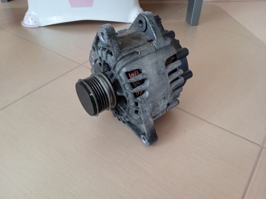 Alternator Valeo original Hyundai i30.