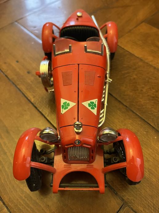 LJ978 BURAGO SPECIAL COLLECTION 3008 1/18 1:18 Alfa Romeo 2300 spider 1932