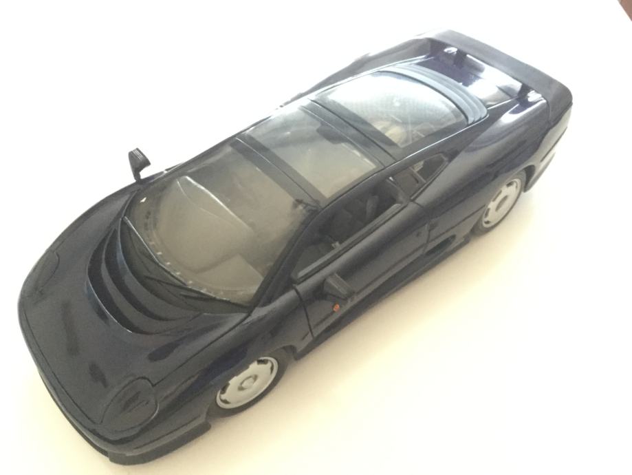 Maisto 1/12 Jaguar XJ220 Bleu Foncé Intérieur Gris – état Impeccable, Sans Boîte