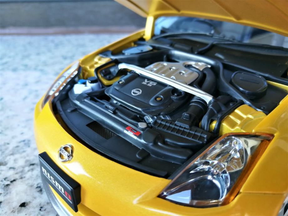 AUTOart Nissan 350Z Fairlady échelle 1/18 voiture miniature moulée sous