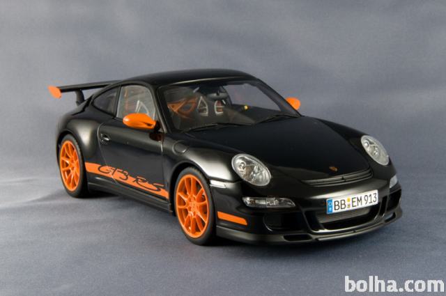 AutoArt Porsche 911 GT3 RS (1:18) Dealer Edition