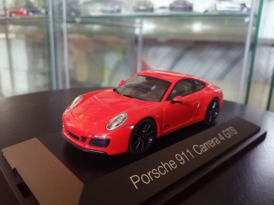 Porsche  911 Carrera 4GTS, 1:43
