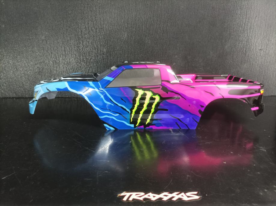 Traxxas MAXX V2 body trx8918