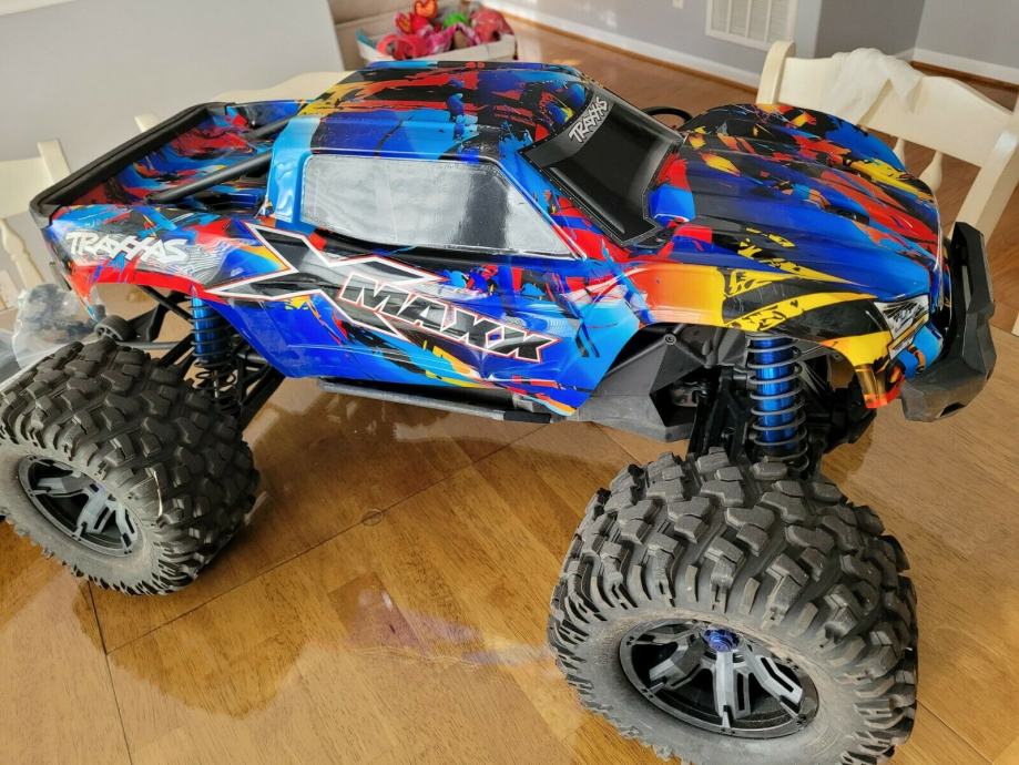 1:5 Traxxas X-Maxx 8S 4WD: Karosérie XRT Rock n' Roll 1:5 Traxxas X-Maxx 8S 4WD: Karosérie XRT Rock n' Roll