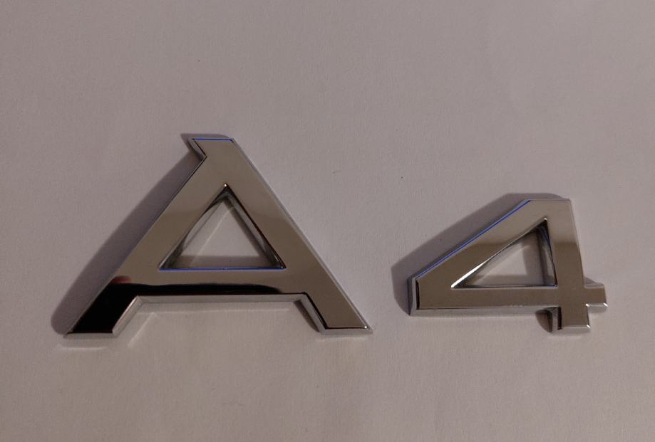 Audi a4 emblem znak