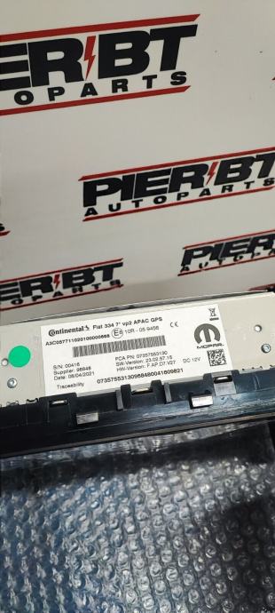 Pellicola Protettiva Upscreen Per Fiat 500X Uconnect 7" – Trasparente Anti-Impronte, Antigraffio, Made In Germany