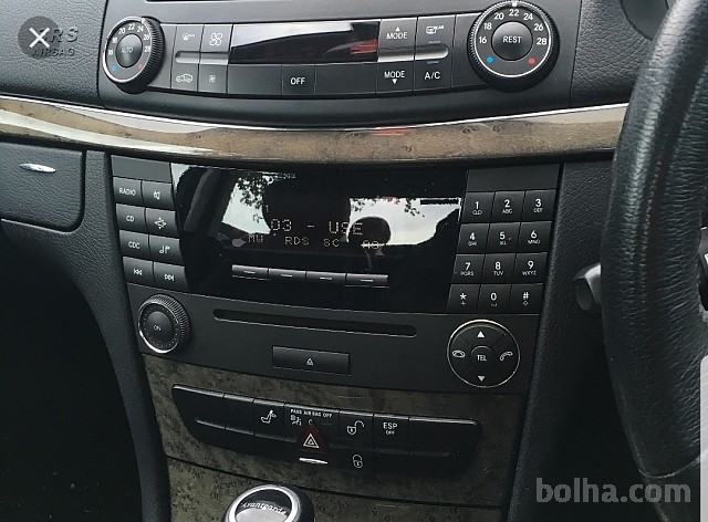 Mercedes radio
