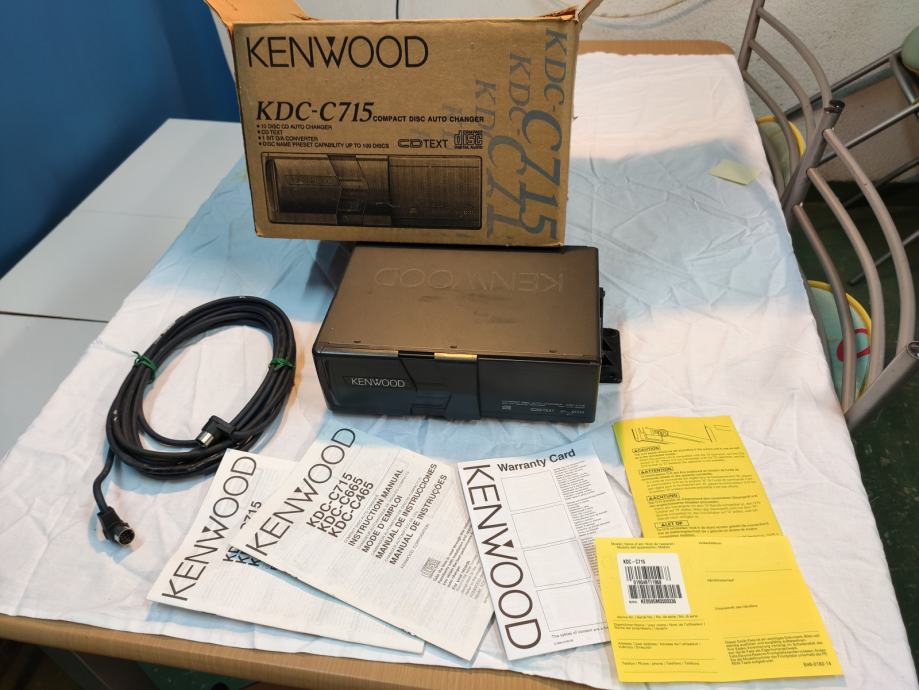 Kenwood avtoradio KRC-759RY + CD izmenjevalec KDC-C715
