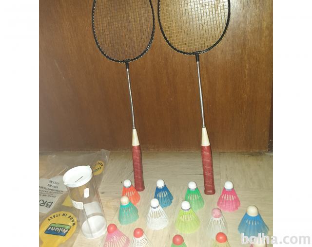 Badminton loparja in žogice