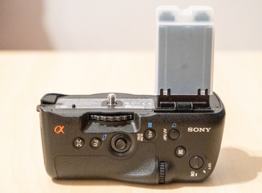 Baterijsko držalo Sony VG-C77AM